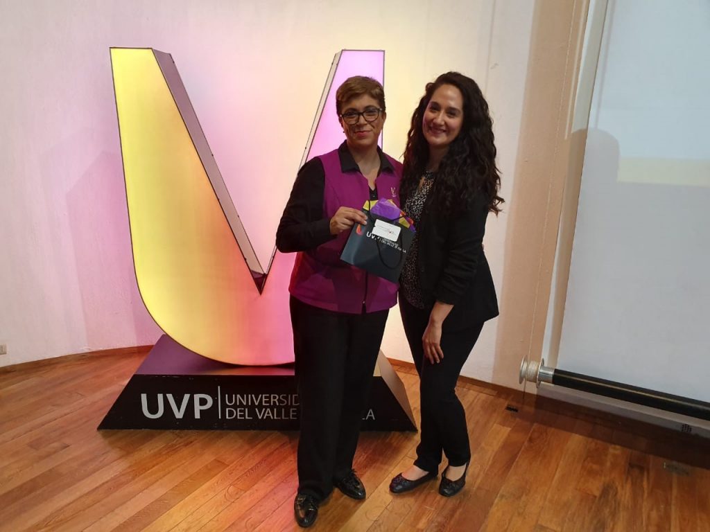 Dra. Margarita Fosado Gayoso, Médico especialista en Gastroenterología y alta especialidad en Endoscopia Gastrointestinal por la Universidad Nacional Autónoma de México.